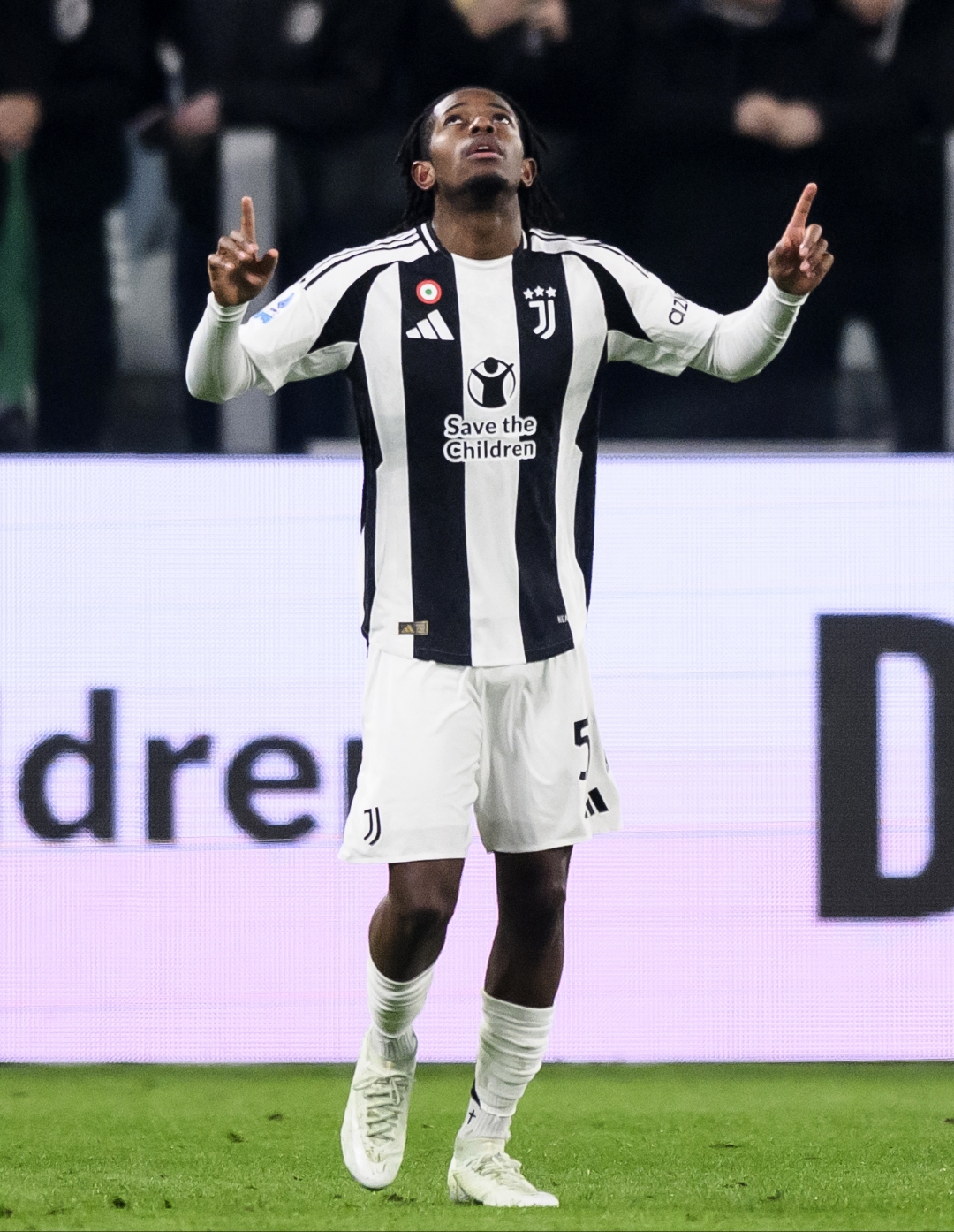 海星sports-窗口期体能课后，尤文图斯强势反弹备战英超，赛场秩序良好，球队文化再被提及的简单介绍-海星sports